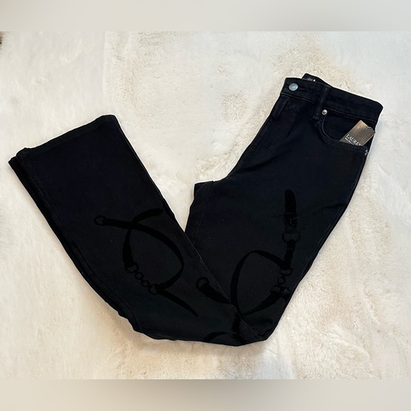 AUTHENTICATED
Belting-Print High-Rise Boot Jean
Lauren - Picture 13 of 15